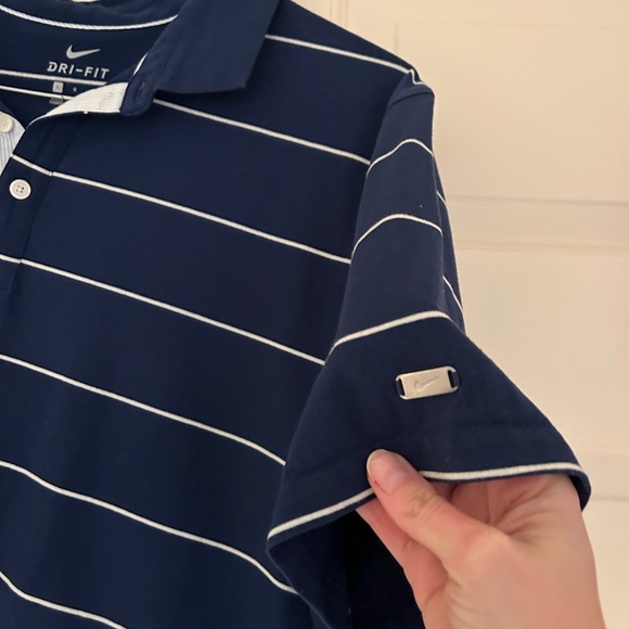 Nike Dri-Fit Golf Polos Cotton w/ stripes ( size large) - Picture 6 of 9